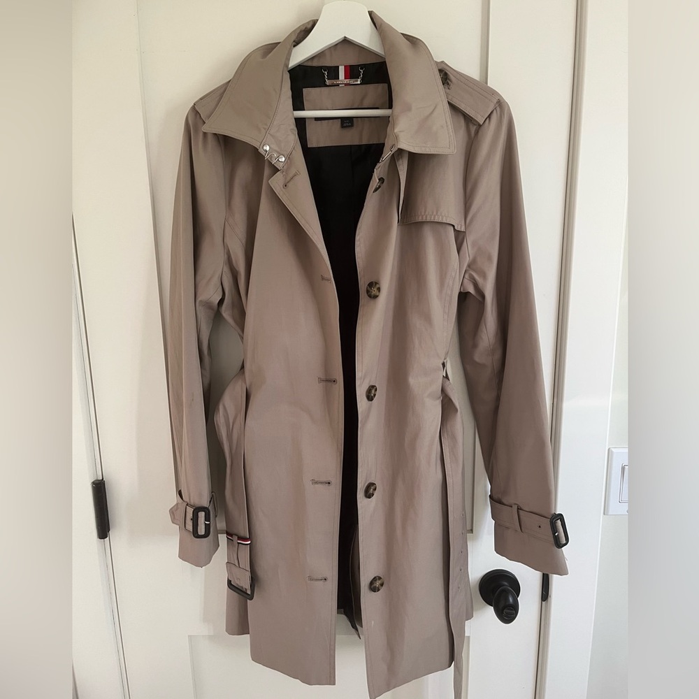 Tommy Hilfiger Beige Trench Coat
